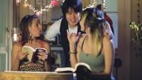 /album/fotogaleria-novios-anonimos/novios-anonimos-02-00-04-36-20-still001-jpg/